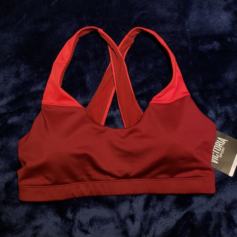 Victoria Secret Sports Bra NWT
